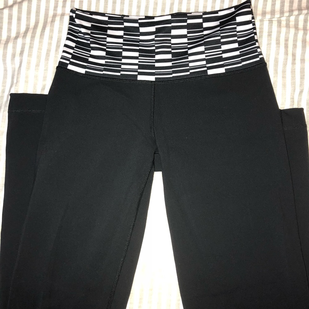 Lululemon yoga pants